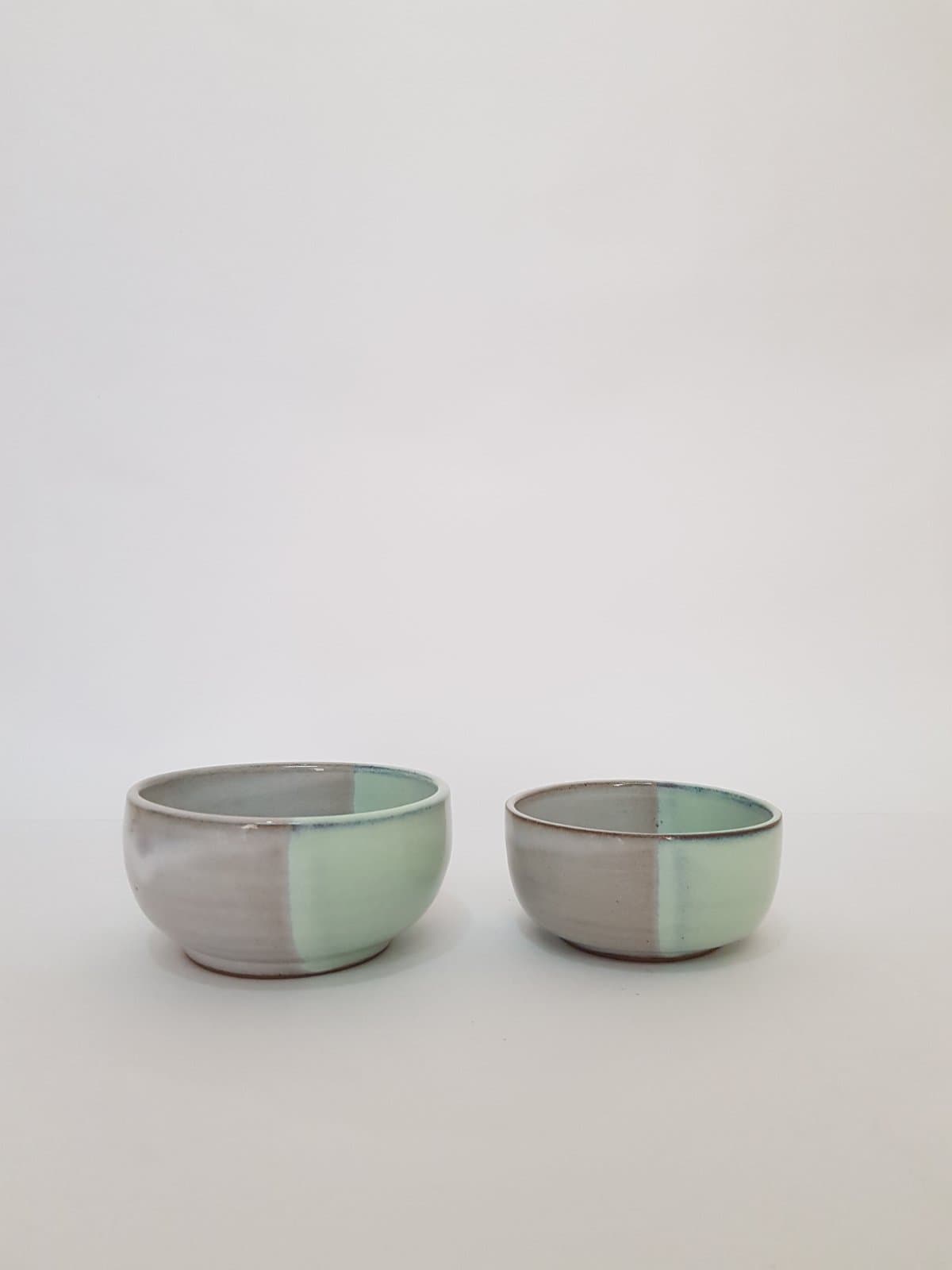 Straight bowl with bottom pattern