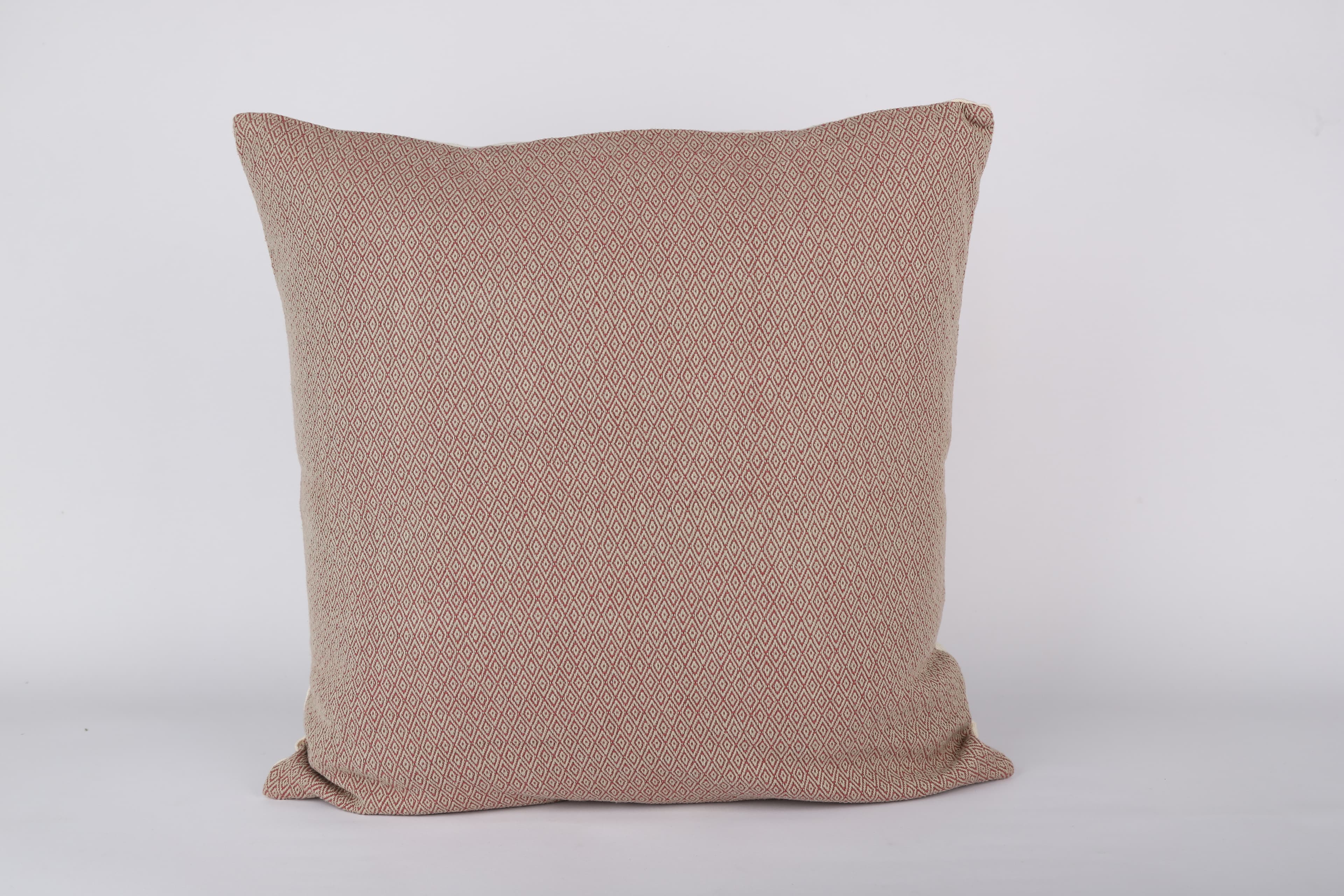 3yarn pattern cushion