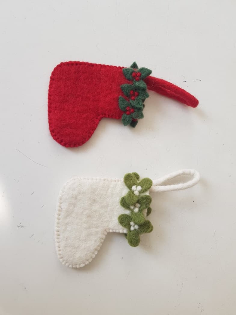 Penguin with and without hat